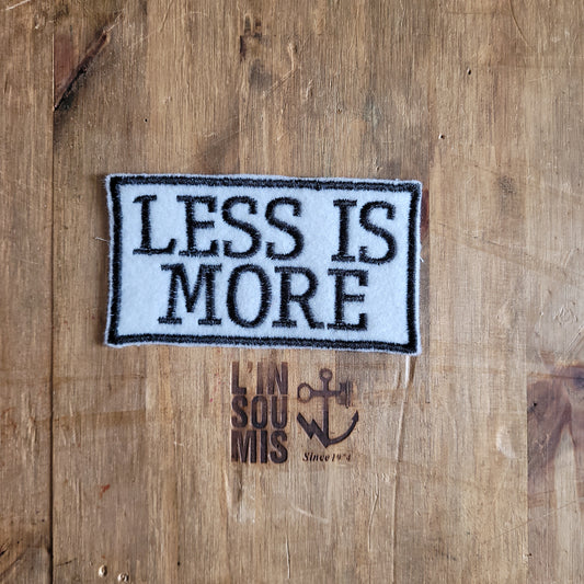 Less is More ( version Fond Blanc)