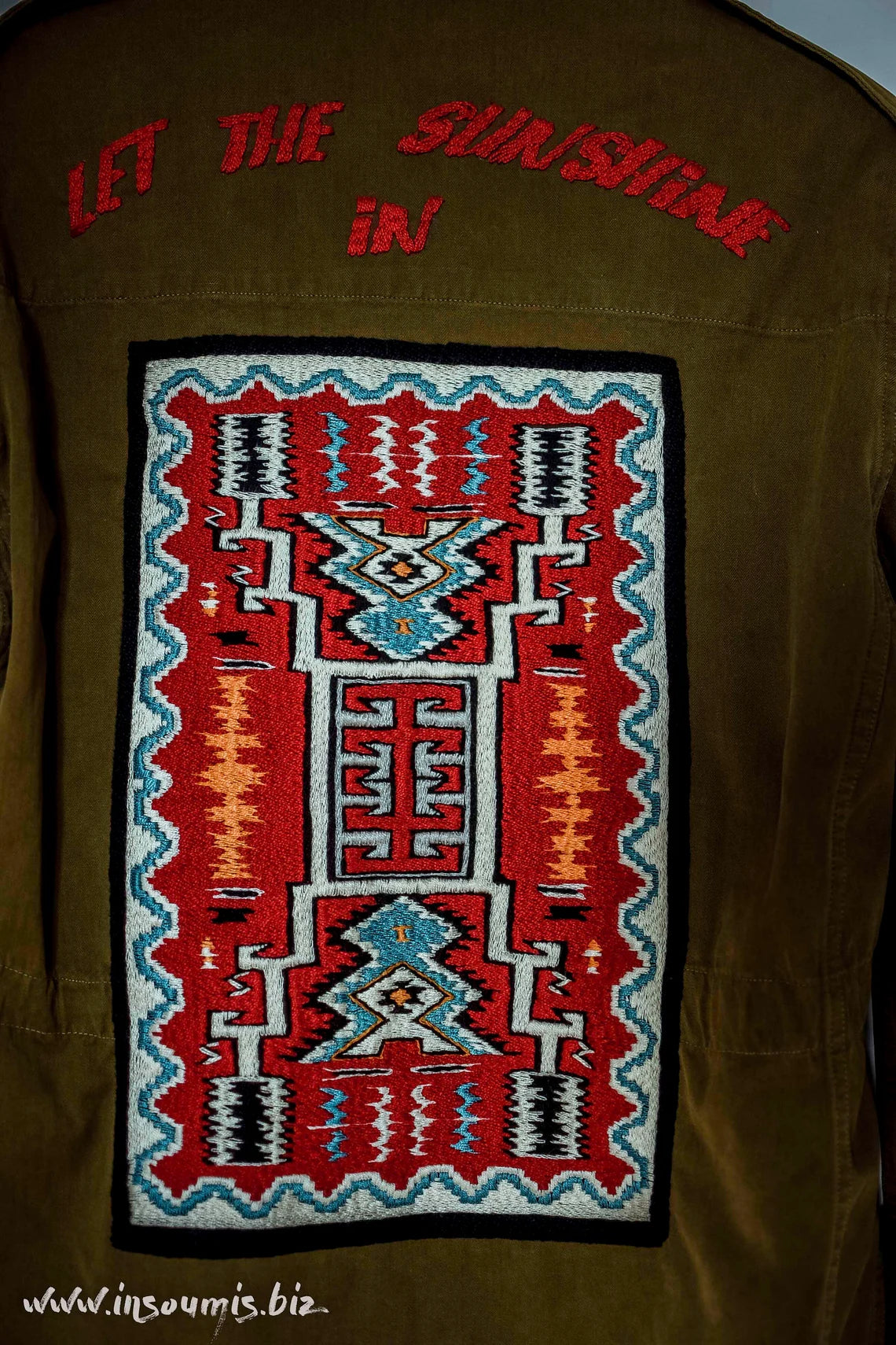 Vintage military HBT jacket hand embroidered chainstitch Navajo blanket design/ veste militaire HBT brodée en points de chaînette sur le thème tapis Navajo